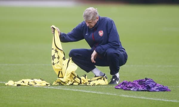 2013-10-21t125642z_488356689_gm1e9al1m3e01_rtrmadp_3_soccer-champions_reuters
