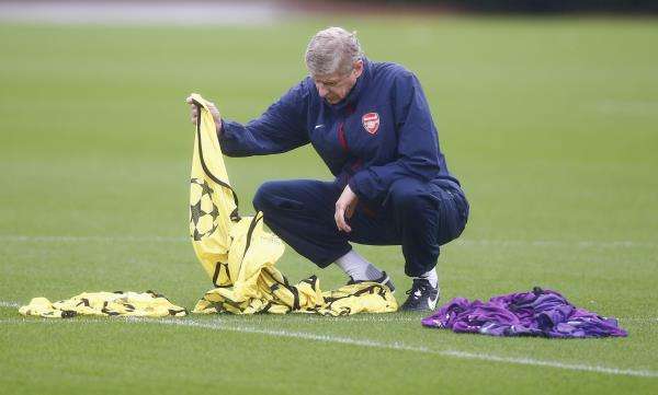 2013-10-21t125642z_488356689_gm1e9al1m3e01_rtrmadp_3_soccer-champions_reuters