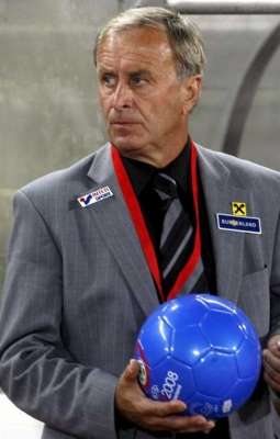 مدرب منتخب النمسا جوزيف هيكرسبيرجر 