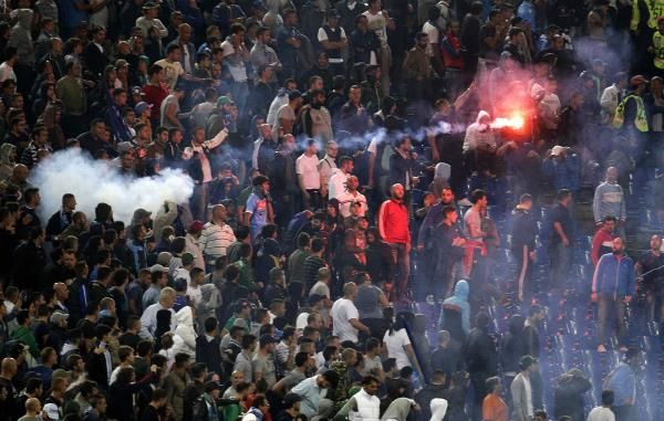 2013-10-18t212058z_43783549_gm1e9aj0byk01_rtrmadp_3_soccer-italy_reuters