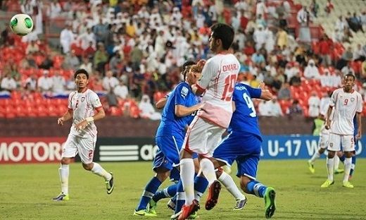 فيستنيسكي رقم 9 يسدد برأسه محرزا الهدف الأول