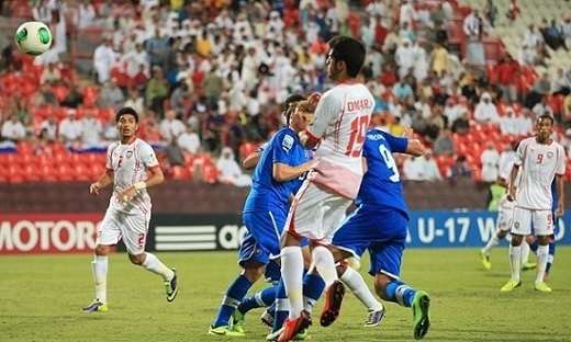 فيستنيسكي رقم 9 يسدد برأسه محرزا الهدف الأول