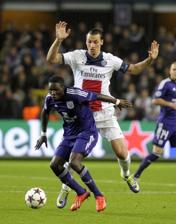 2013-10-23t201854z_1537081684_gm1e9ao0bvv03_rtrmadp_3_soccer-champions_reuters