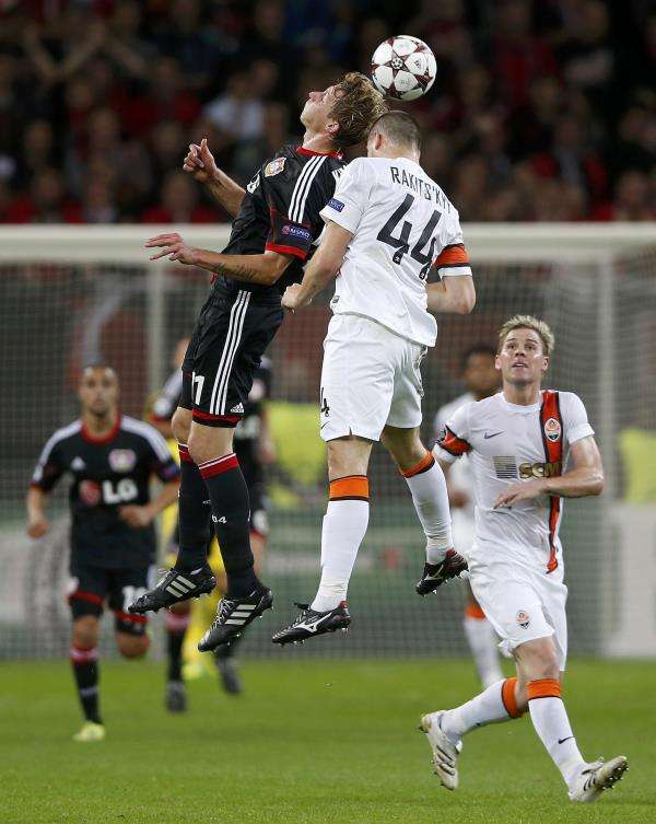 2013-10-23t193550z_863595828_lr2e9an1iff43_rtrmadp_3_soccer-champions_reuters