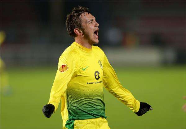 نيكيتا بورميستروف يحتفل بالتسجيل في مباراة اليوم