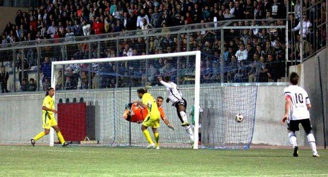 البهداري افتتح خماسية فريقه