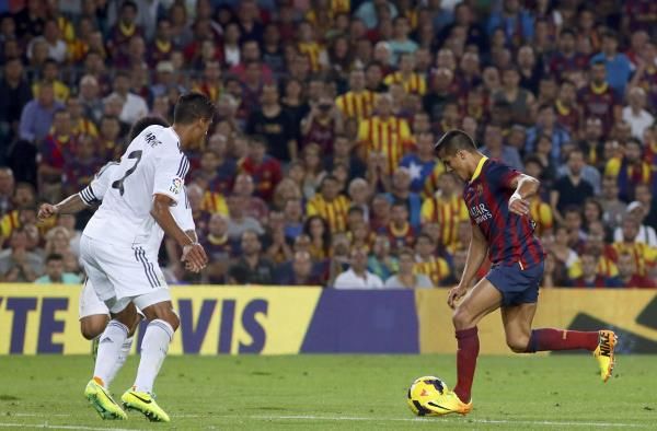 2013-10-26t175601z_1083139208_lr2e9aq1dt242_rtrmadp_3_soccer-spain-clasico_reuters
