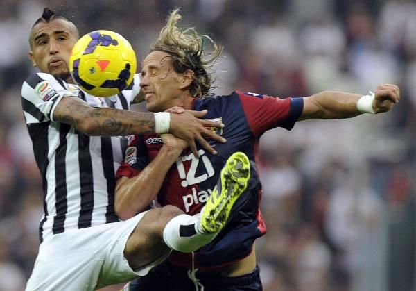 2013-10-27t155134z_1370375894_gm1e9ar1u7h01_rtrmadp_3_soccer-italy_reuters
