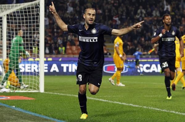 2013-10-26t204706z_846491103_gm1e9ar0d8a01_rtrmadp_3_soccer-italy_reuters