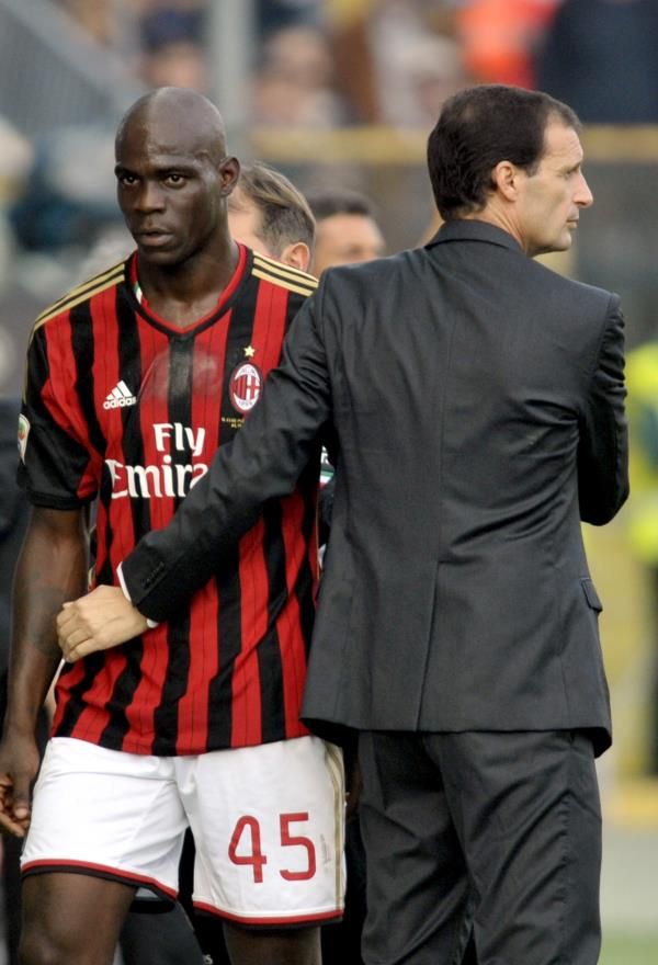 2013-10-27t181912z_924848579_gm1e9as06am01_rtrmadp_3_soccer-italy_reuters