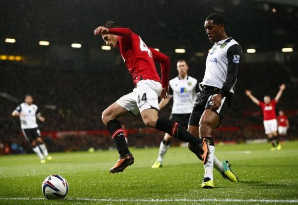 2013-10-29t212747z_377823723_gm1e9au0f1801_rtrmadp_3_soccer-england-cup_reuters