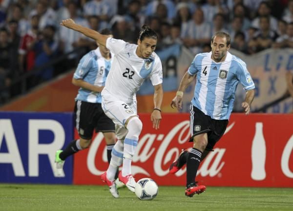 2012-10-13t001801z_1679855972_gm1e8ad0mz701_rtrmadp_3_soccer-world_reuters