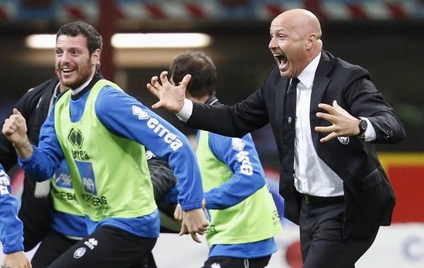 2013-04-07t211436z_1685782176_gm1e9480ehb01_rtrmadp_3_soccer-italy_reuters