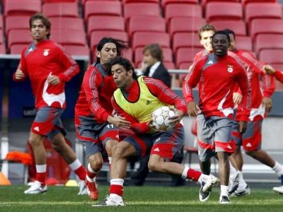 جانـب من تدريبـات نادي بنفيكـا البرتغـالي