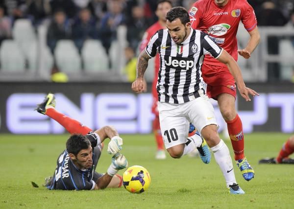 2013-10-30t212429z_1822116657_gm1e9av0erh01_rtrmadp_3_soccer-italy_reuters