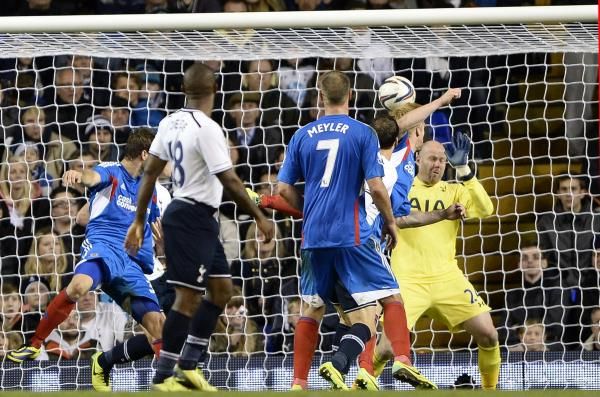 2013-10-30t221737z_1613711289_gm1e9av0hev01_rtrmadp_3_soccer-england-cup_reuters