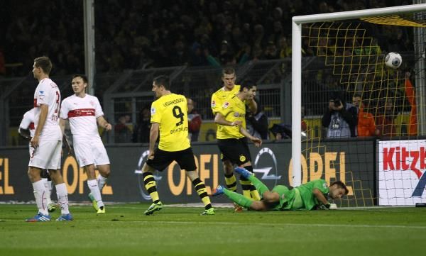 2013-11-01t205118z_479702592_gm1e9b20ddp01_rtrmadp_3_soccer-germany_reuters