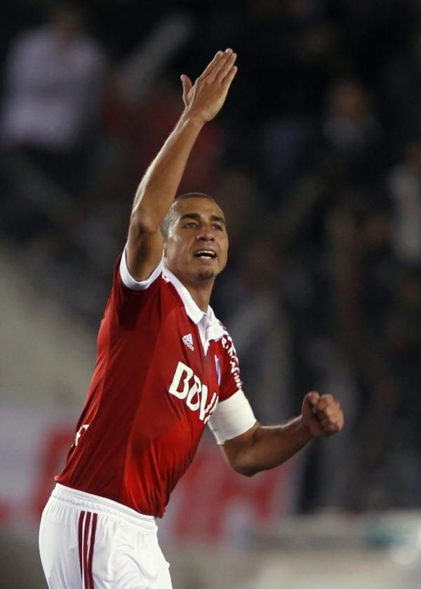 2012-09-10t004719z_958950920_gm1e89a0obl01_rtrmadp_3_soccer-argentina_reuters