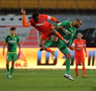 المالي فريدريك كانوتيه في لقاء بكين جوان وتشنجداو جونون