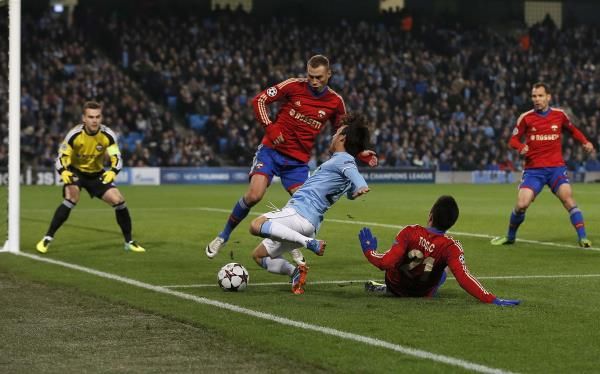 2013-11-05t195450z_1386244083_gm1e9b60asq01_rtrmadp_3_soccer-champions_reuters