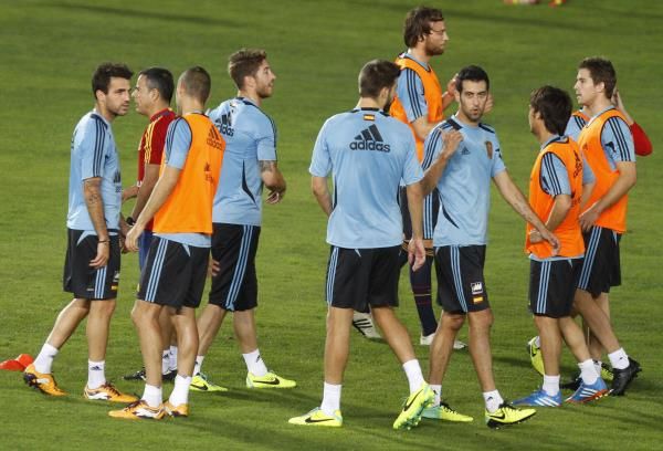 2013-10-10t191121z_1296996569_gm1e9ab08s301_rtrmadp_3_soccer-world_reuters