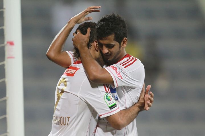 فرحة لاعبو الجزيرة بتخطي العين