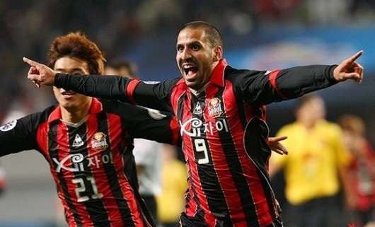 لقطة لمباراة الذهاب بين الفريقين في نهائي دوري أبطال آسيا