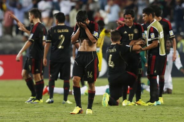 حسرة مكسيكية بعد الخسارة في النهائي