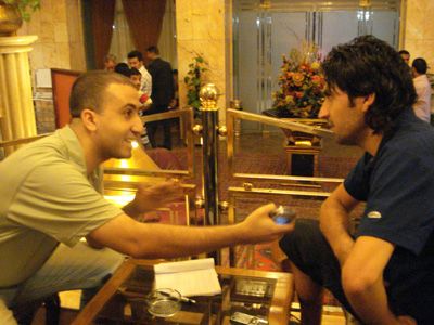 هوار اثناء المقابلة مع مشرف كووورة سيف العمران