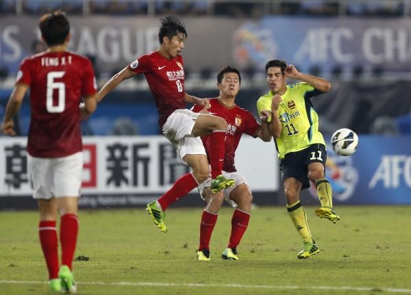 2013-11-09t133024z_281502121_gm1e9b91n5d01_rtrmadp_3_soccer-asia-champions_reuters