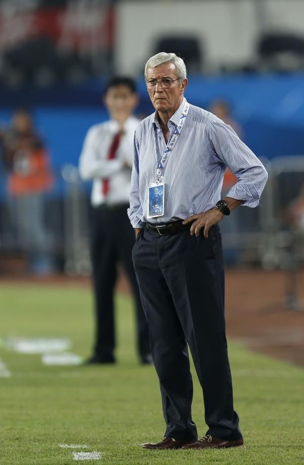 2013-11-09t140153z_1154285241_gm1e9b91p2801_rtrmadp_3_soccer-asia-champions_reuters