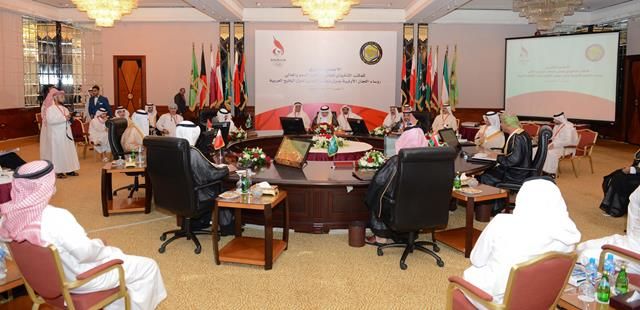  لقطة جماعية للمشاركين في الاجتماع
