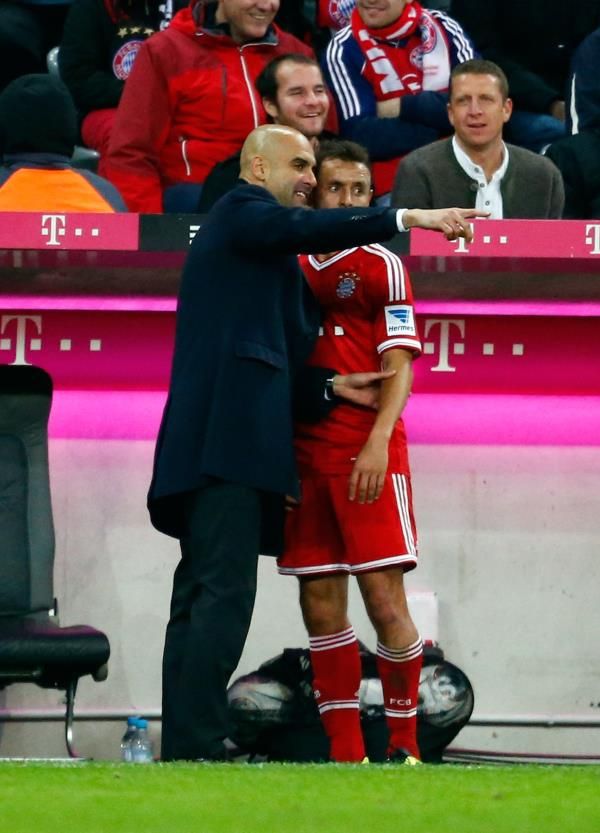 2013-11-09t161303z_539081940_bm2e9b91bnh01_rtrmadp_3_soccer-germany_reuters