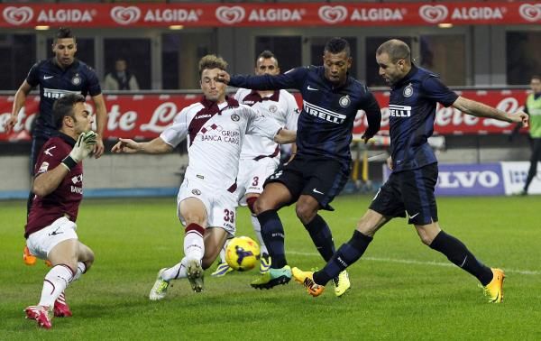 2013-11-09t212610z_1152097362_gm1e9ba0ey801_rtrmadp_3_soccer-italy_reuters