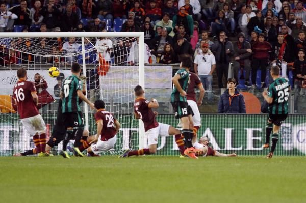 2013-11-10t161056z_724802449_gm1e9bb00e701_rtrmadp_3_soccer-italy_reuters