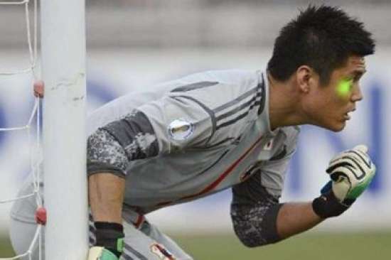 تفتيش مشدد على الليزر 