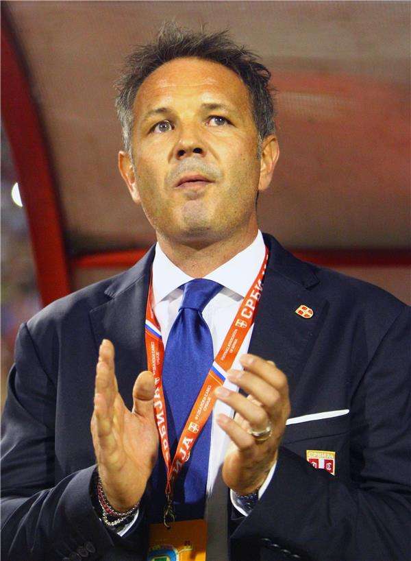 سينيسا ميهايلوفيتش