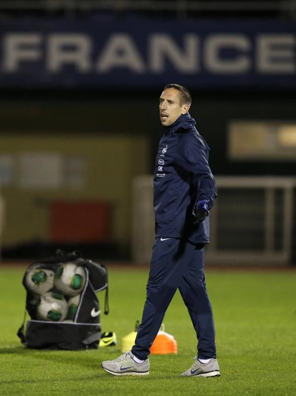 2013-11-11t182531z_798446108_gm1e9bc06n901_rtrmadp_3_soccer-france_reuters