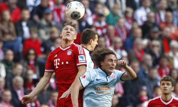 2013-10-19t141749z_772162223_bm2e9aj183q01_rtrmadp_3_soccer-germany_reuters
