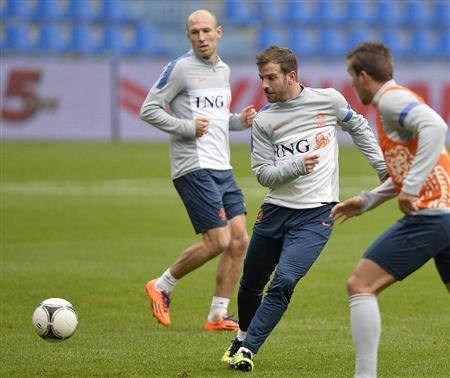 التدريب الأخير لمنتخب هولندا في استاد كريستال ارينا ببلجيكا