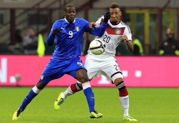 2013-11-15t213722z_438108394_gm1e9bg0fjk01_rtrmadp_3_soccer-friendly_reuters