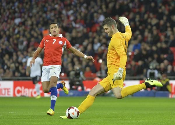 2013-11-15t201952z_1135330592_lr1e9bf1kgu5j_rtrmadp_3_soccer-friendly_reuters