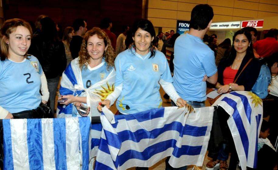 جماهير اوروجواي تستقبل منتخب بلادها