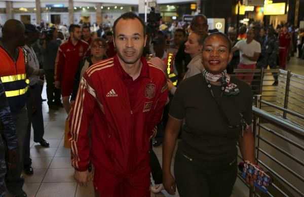2013-11-17t091451z_1305942851_lr1e9bh0pogno_rtrmadp_3_soccer-friendly-spain_reuters