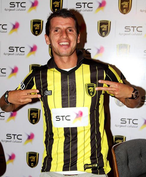 الفلسطيني انس الشربيني بقميص اتحاد جدة