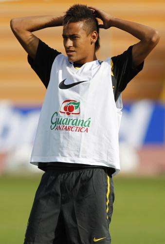 2011-01-162011-01-16t003457z_01_tac10_rtridsp_3_soccer_reuters