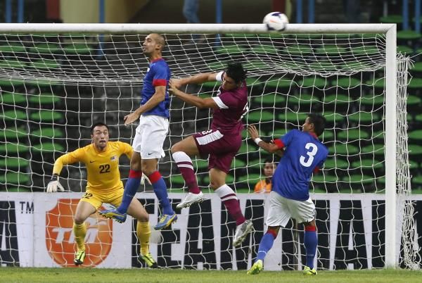 2013-11-19t141328z_1201963095_gm1e9bj1plg01_rtrmadp_3_soccer-asia_reuters
