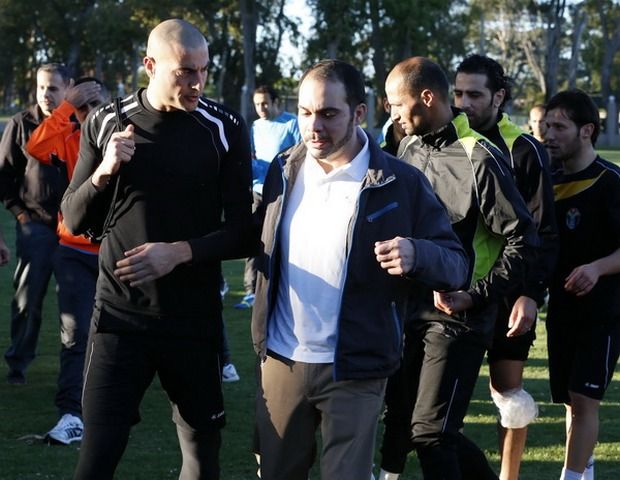 الأمير علي في حوار مع شفيع