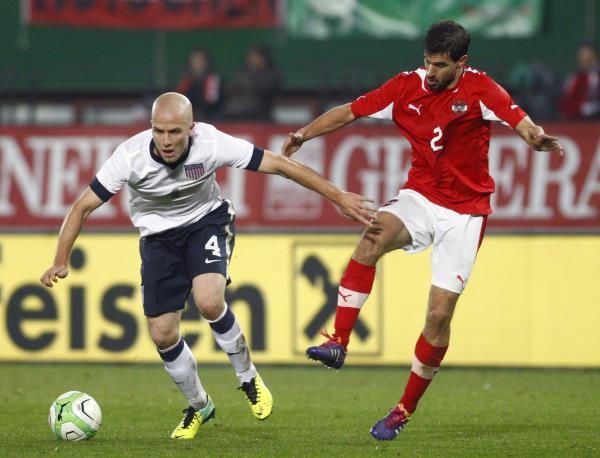 لقطة من المباراة