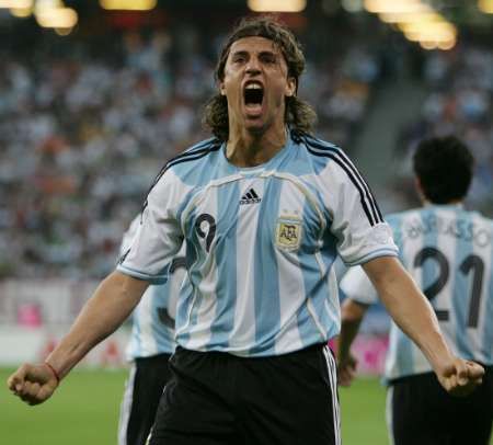 2006-06-10t193654z_01_wcdy114_rtridsp_2_sport-soccer-world